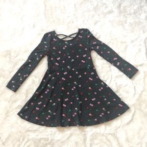 Brand new girls dress in size 5